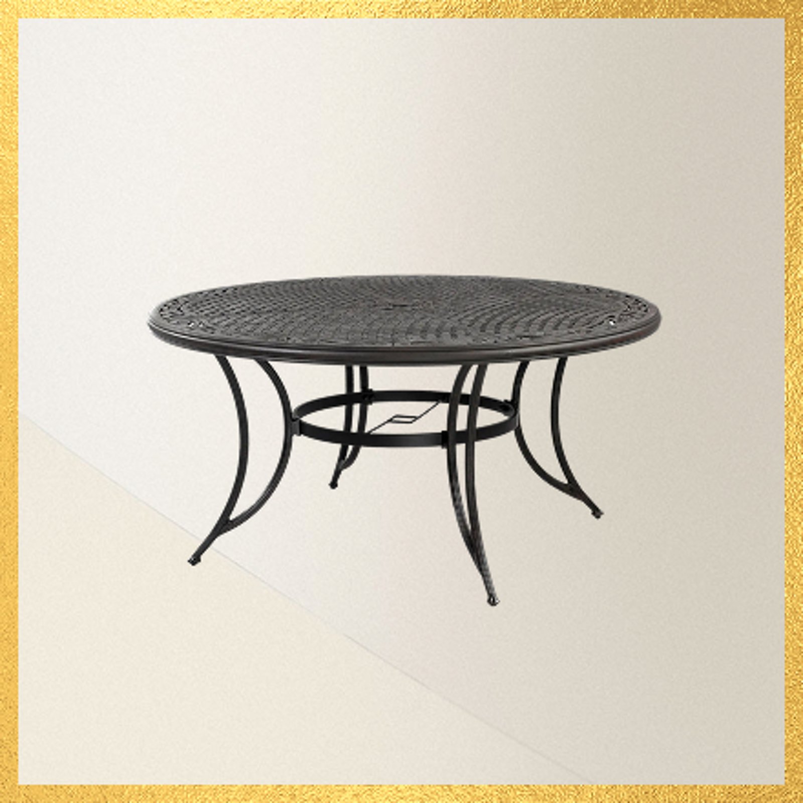 Outdoor Dining Tables